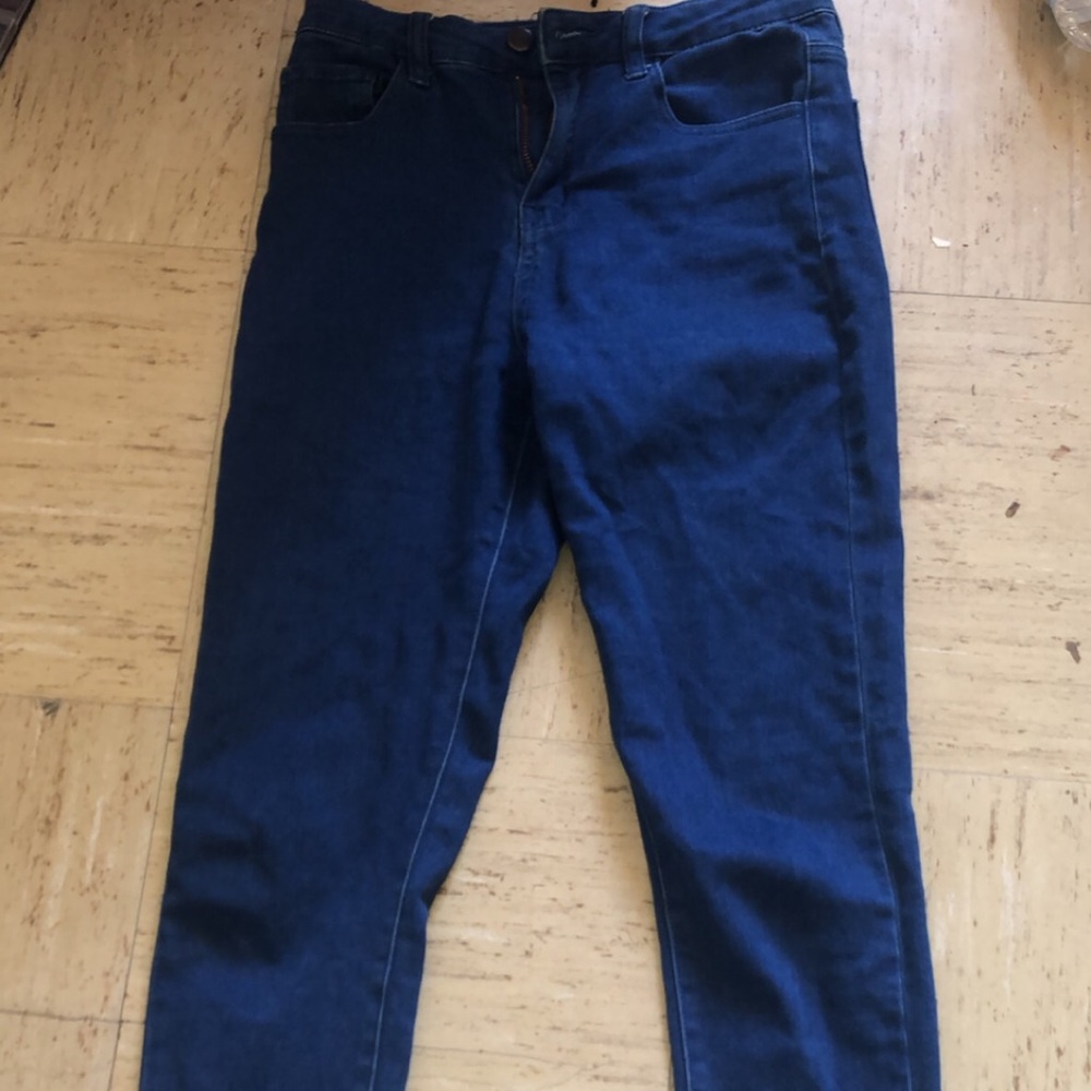 High waisted jeans